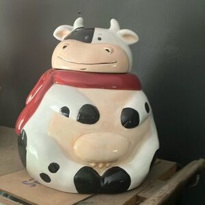 Fat cow cookie jar